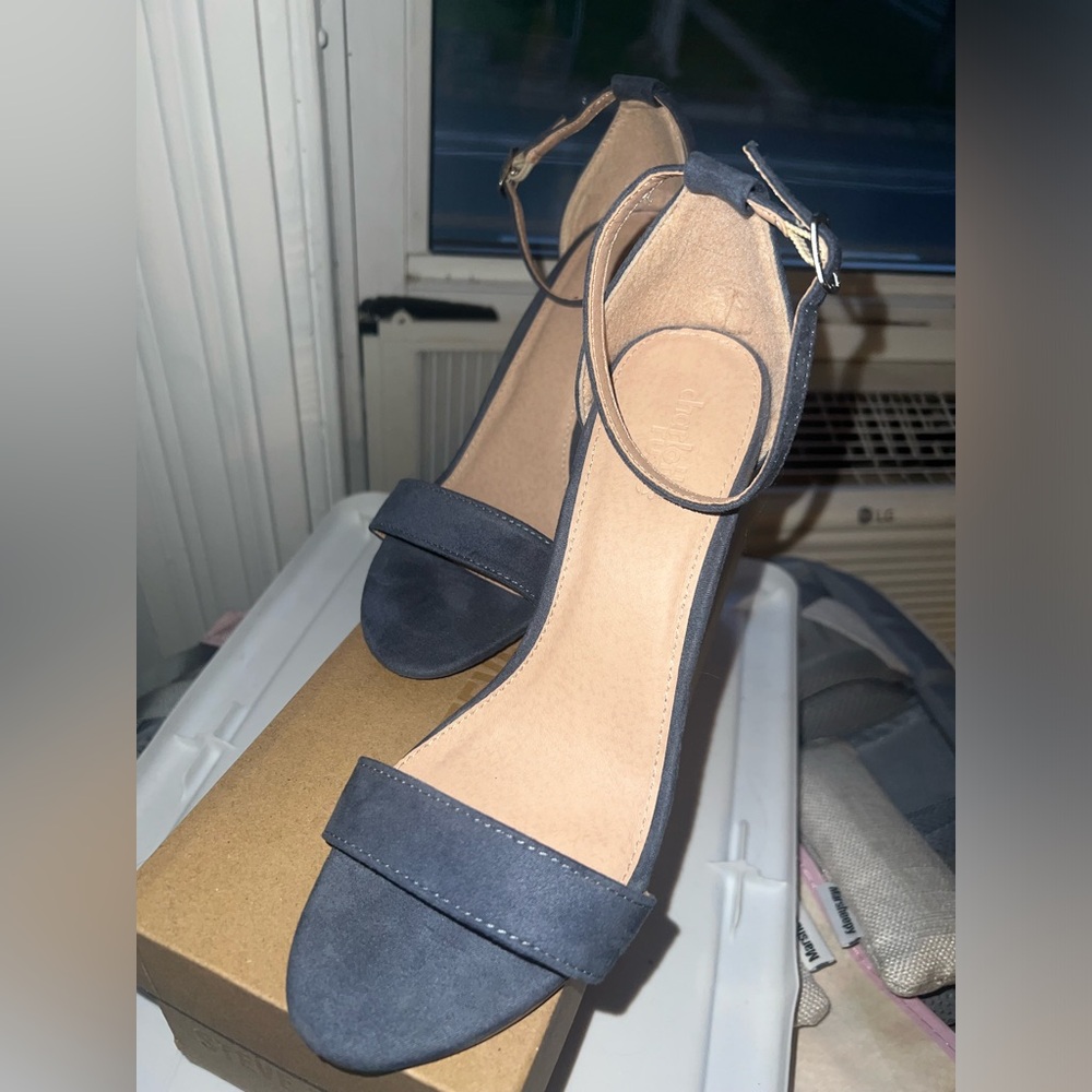 NWOT blue suede heels